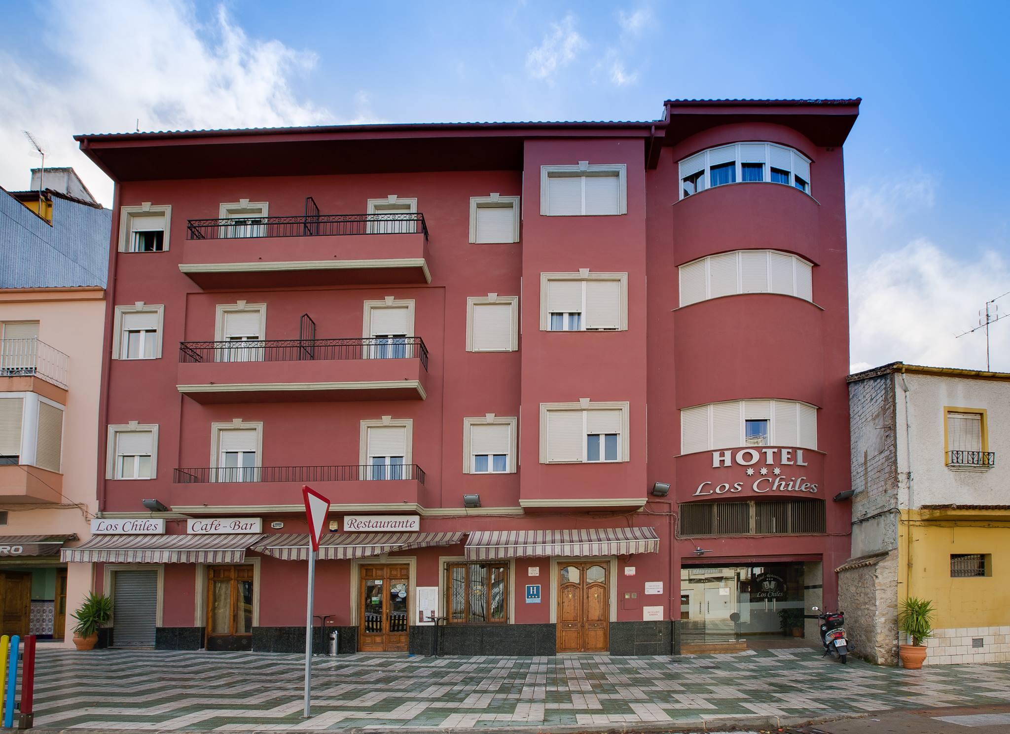 Hotel Los Chiles Вільянуева-дель-Арсобіспо Екстер'єр фото