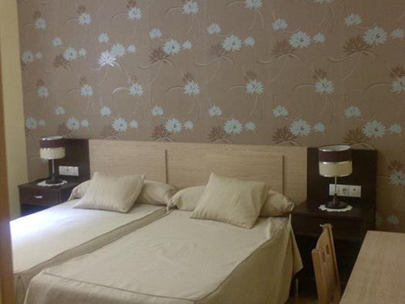 Hotel Los Chiles Вільянуева-дель-Арсобіспо Номер фото